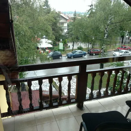 Вила Любляна *